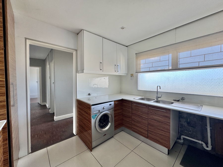 3 Bedroom Property for Sale in Claremont Western Cape